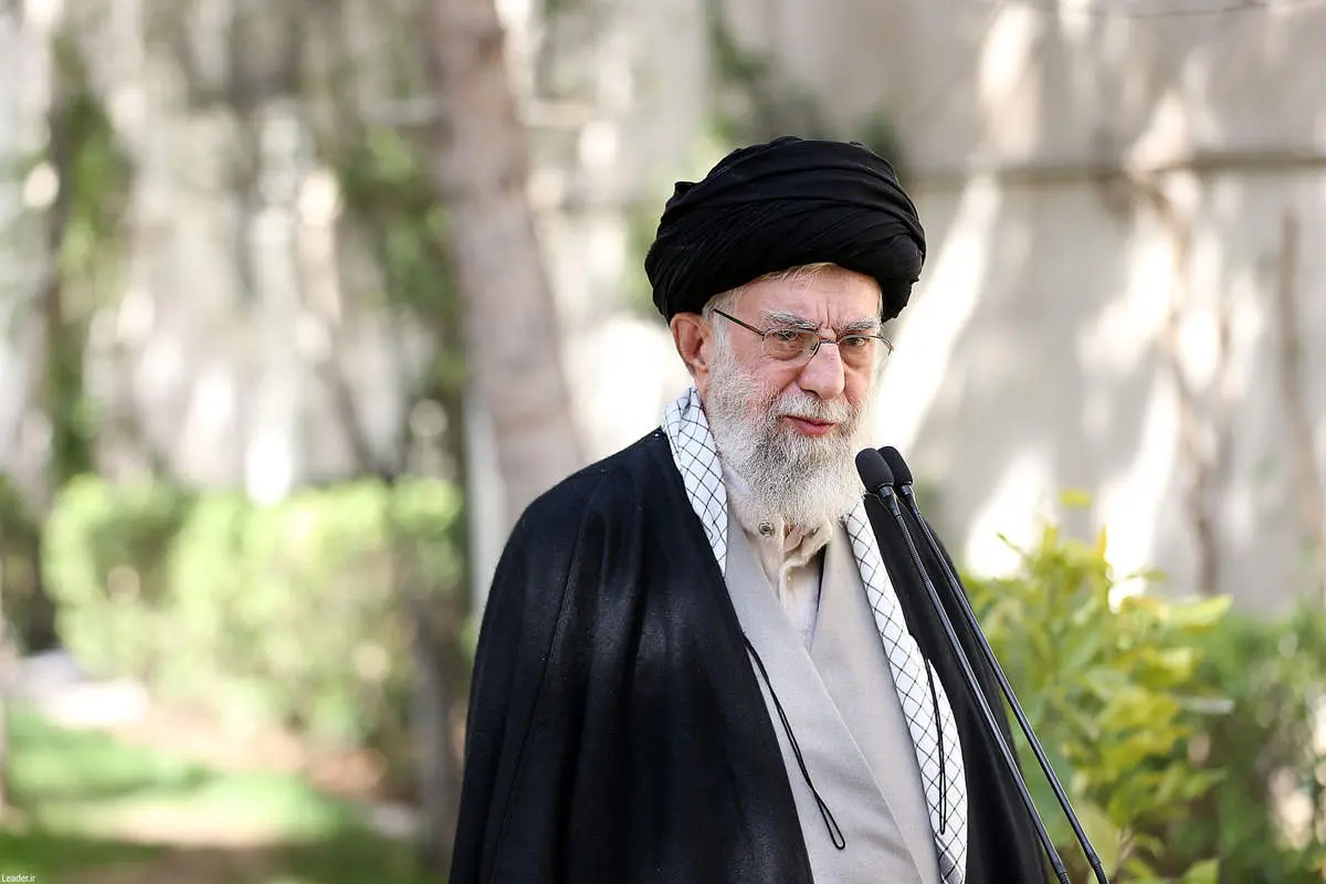 آیت الله خامنه ای، رهبر انقلاب اسلامی و قائد امت اسلامی به درجه شهادت نائل آمدند